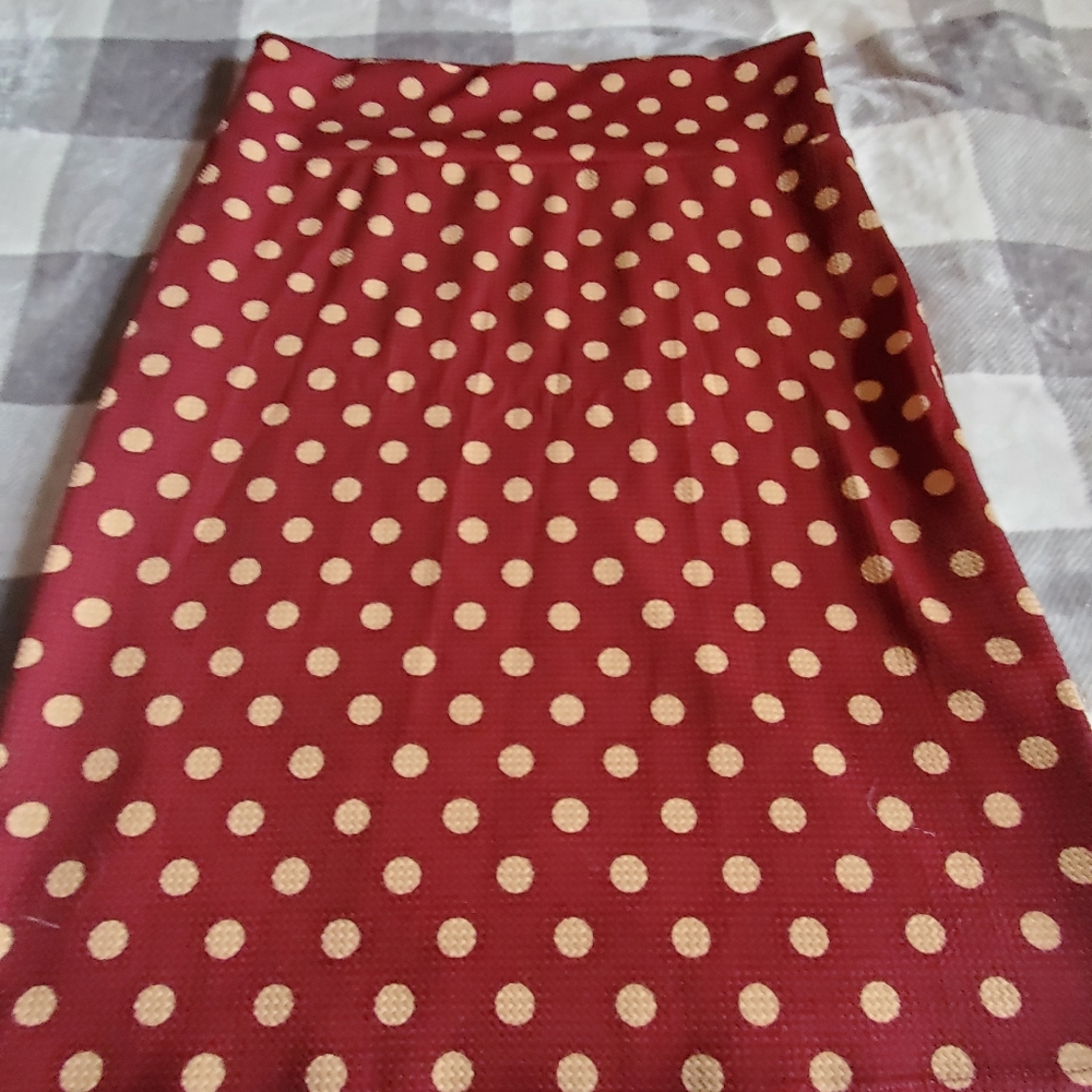 Polka dot slip-on skirt